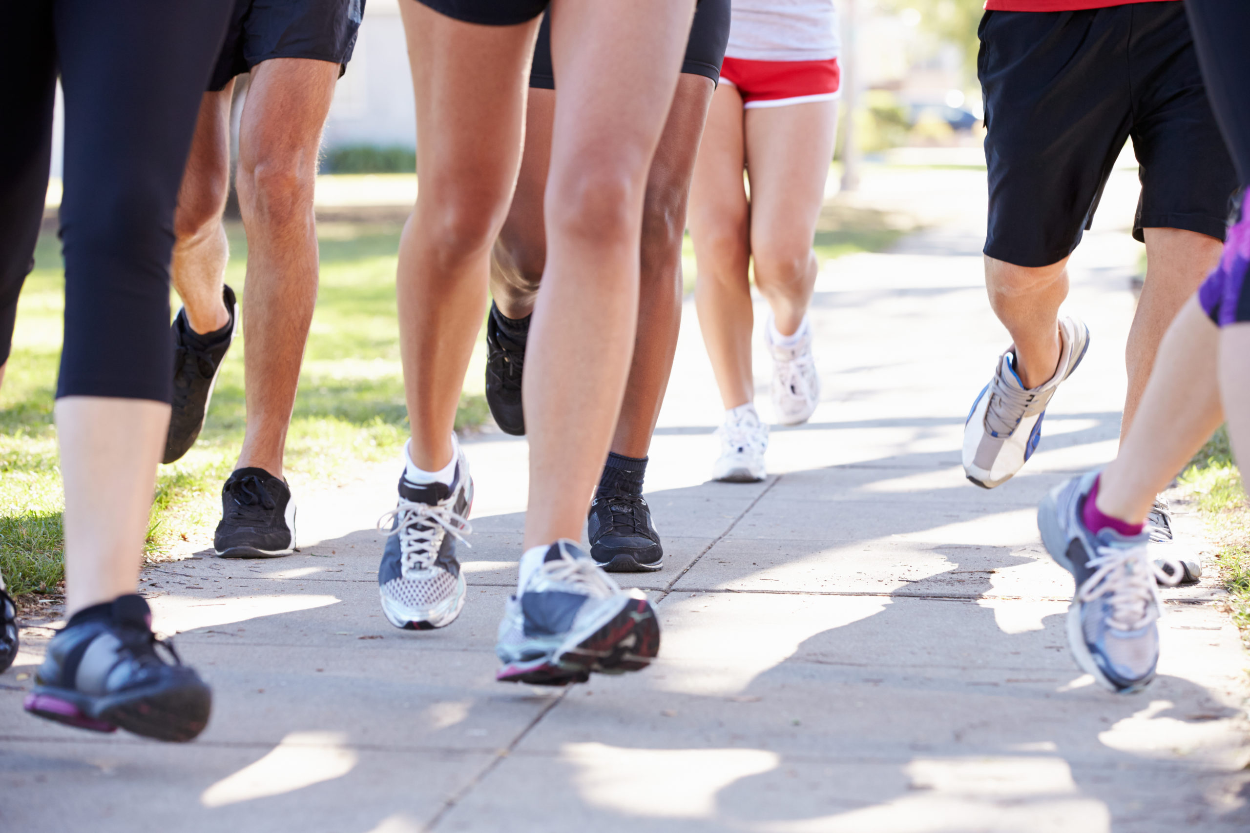 runners feet jogging